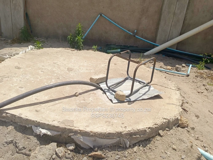 2100m2 commercial stand for sale in Damofalls