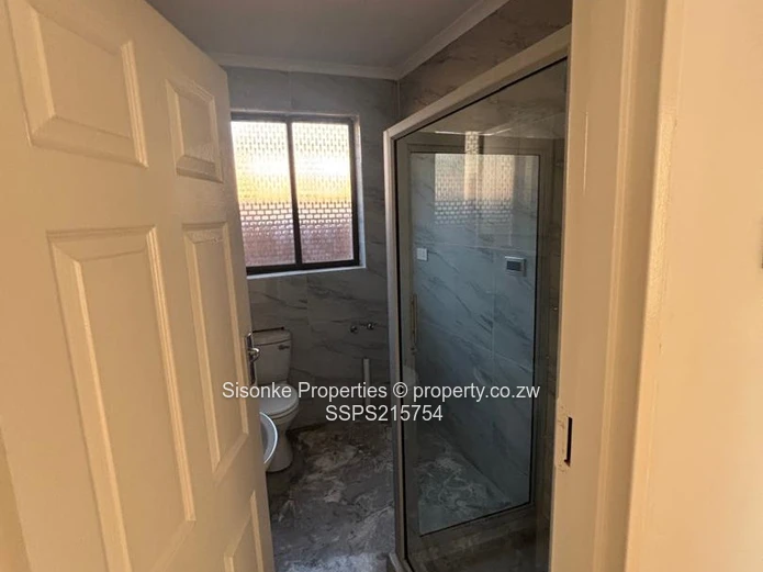 Luxurious 3-Bedroom Cluster House with  Swimming Pool in Hogerty Hill