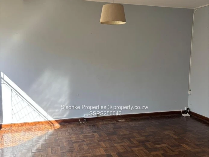 2 bed garden flat for rent,Avondale 