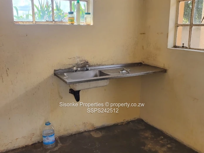 2-Bed Cottage Zimre Park from Rental 