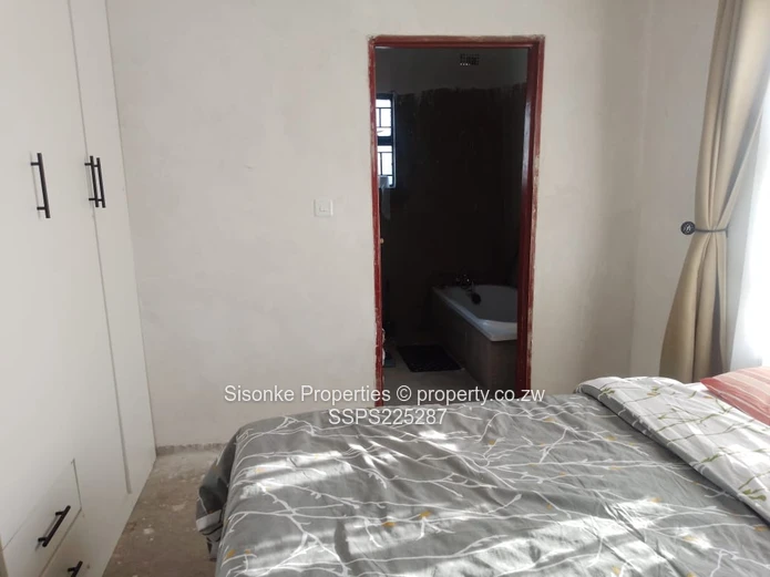 Spacious land with a 3 bedroomed cottage in Hatfield