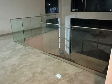 5 Bedroom Flat & Apartment