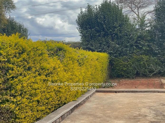 4 bed cluster house for rental in Gletwin