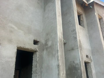 4 Bedroom Flat & Apartment