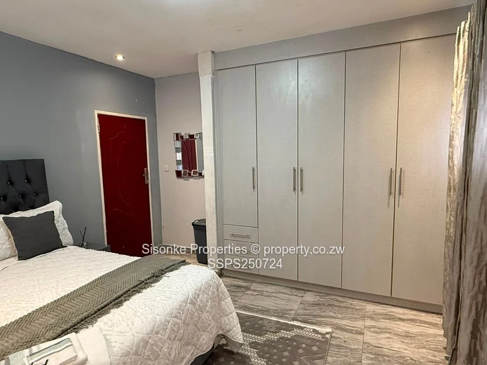  Experience Luxury Living in Waterfalls-5 bed house for sale