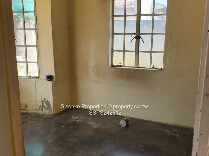 2-Bed Cottage Zimre Park from Rental 