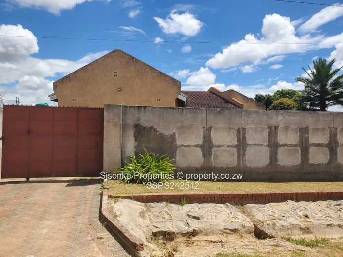 2-Bed Cottage Zimre Park from Rental 