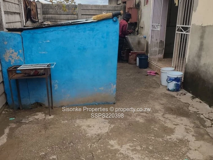 4 bedroomed house for Rental in Chitungwiza near Chitungwiza town centre