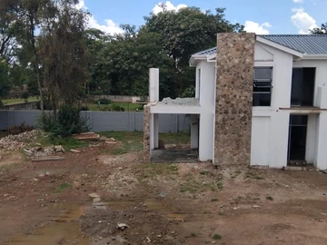 4 Bedroom Flat & Apartment