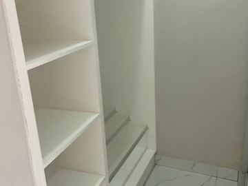 4 Bedroom Flat & Apartment