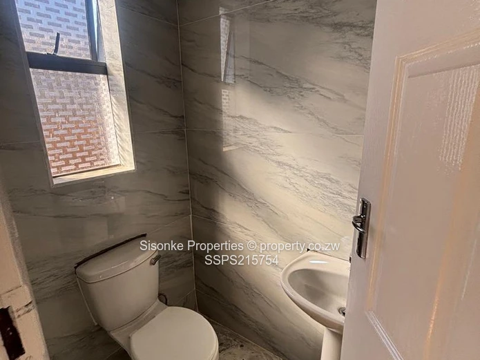Luxurious 3-Bedroom Cluster House with  Swimming Pool in Hogerty Hill