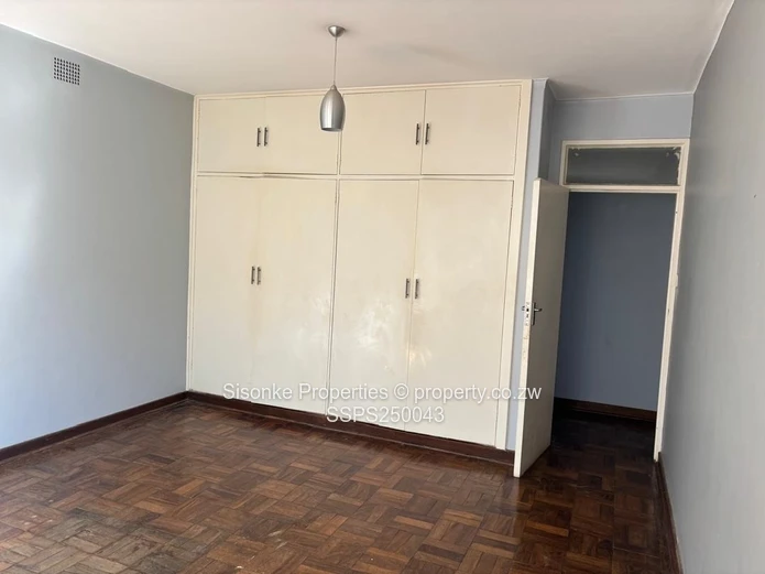 2 bed garden flat for rent,Avondale 